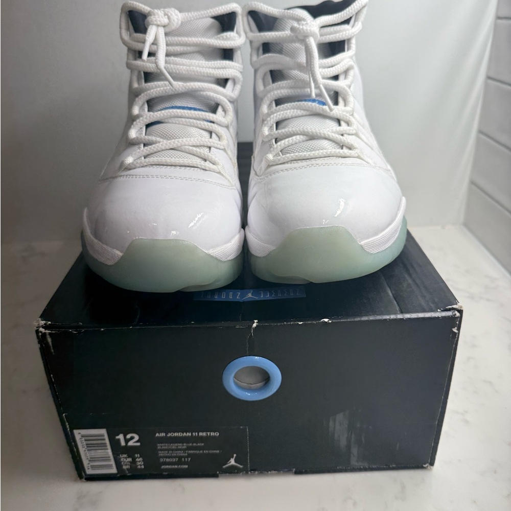 Air Jordan 11 “Legend Blue”